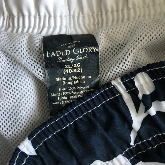 Men’s Floral Swim Shorts Swim Trunks - Picture 5 of 5